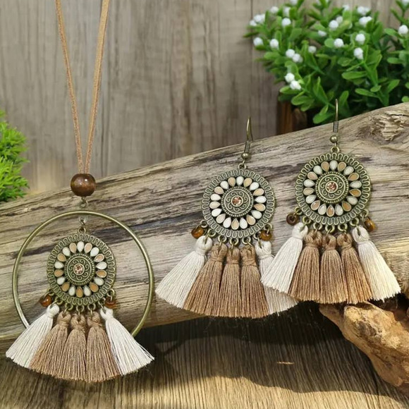 Bohemian Style Tassel Fringe Earrings Necklace‎ Set 3 Piece Tan Cream - Picture 6 of 9